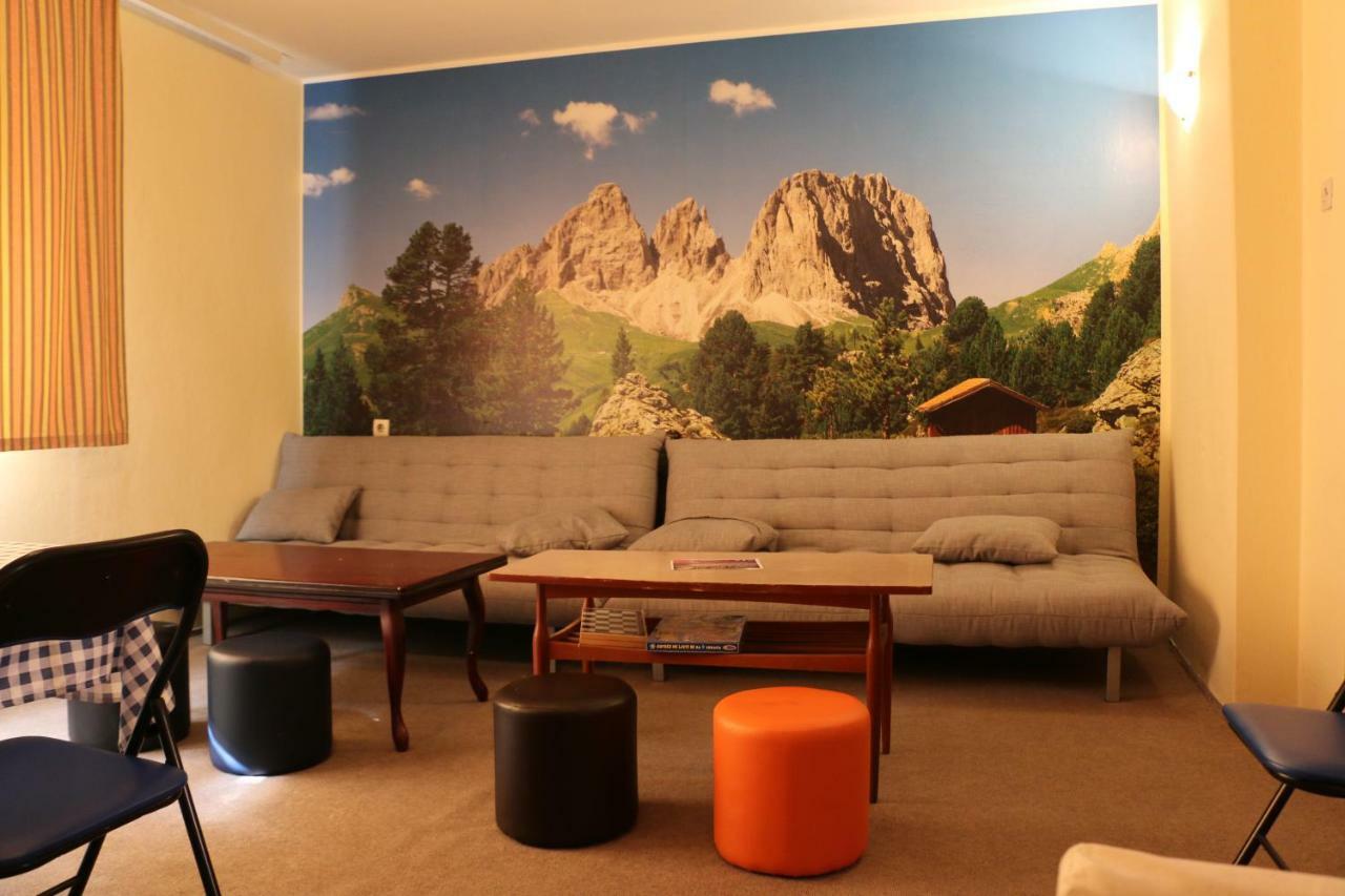 Hostel Trajan Donji Milanovac Bagian luar foto